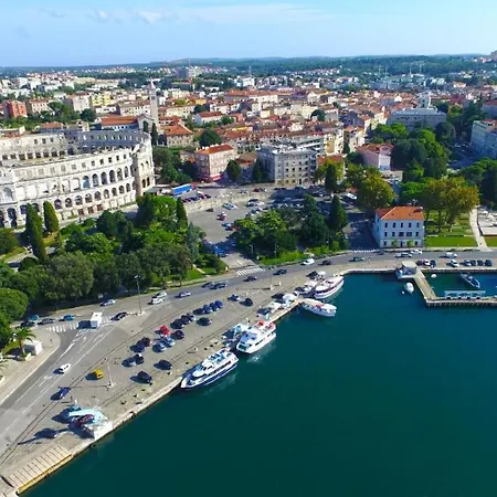 Fuer 2 Personen Ca 21 Qm In Pula, Istrien Istrische Riviera Apartment Pula